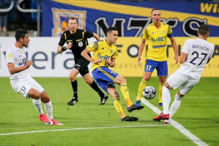 Pilka nozna. Fortuna I Liga. Arka Gdynia - Puszcza Niepolomice. 04.09.2020