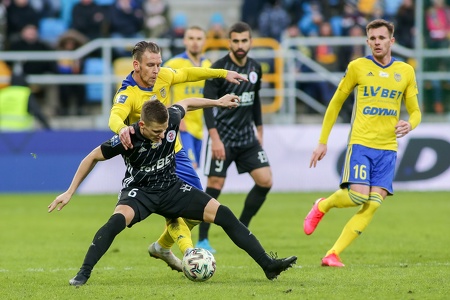 Pilka nozna. PKO Ekstraklasa. Arka Gdynia - LKS Lodz. 01.03.2020